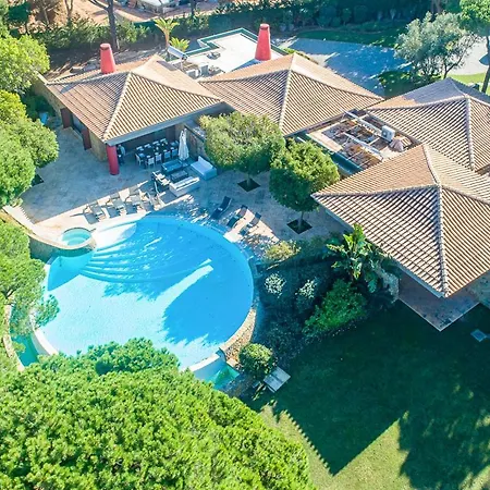 Sleeps 8 With Pool And Air Con Villa *